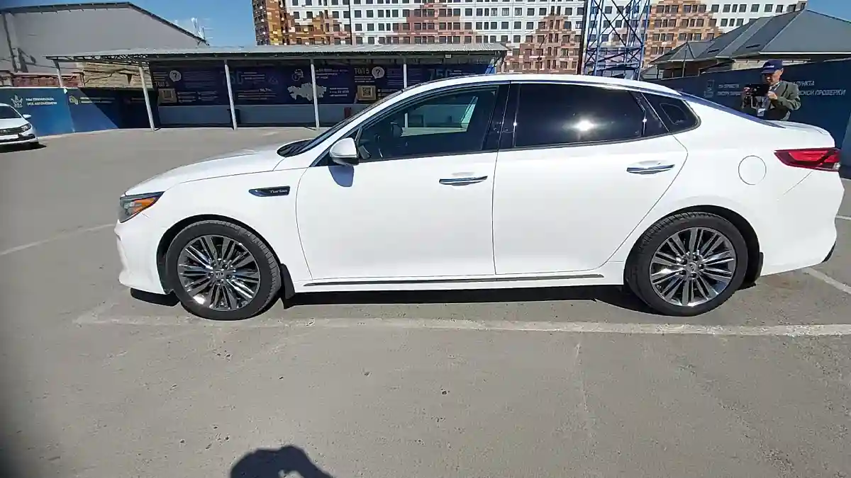 Kia Optima 2017 года за 9 000 000 тг. в Шымкент