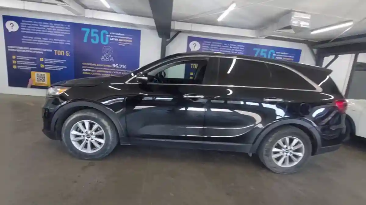 Kia Sorento 2018 года за 11 000 000 тг. в Астана