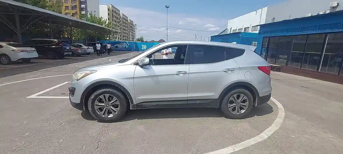 Hyundai Santa Fe 2015 года за 10 000 000 тг. в Алматы