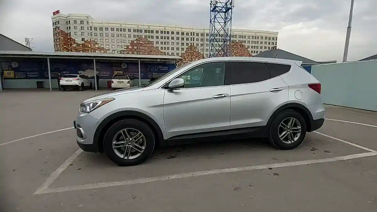 Hyundai Santa Fe 2017 года за 9 000 000 тг. в Шымкент