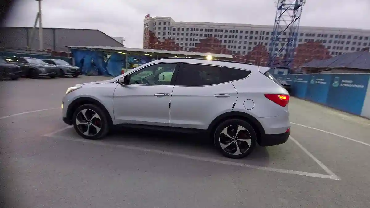 Hyundai Santa Fe 2013 года за 10 000 000 тг. в Шымкент