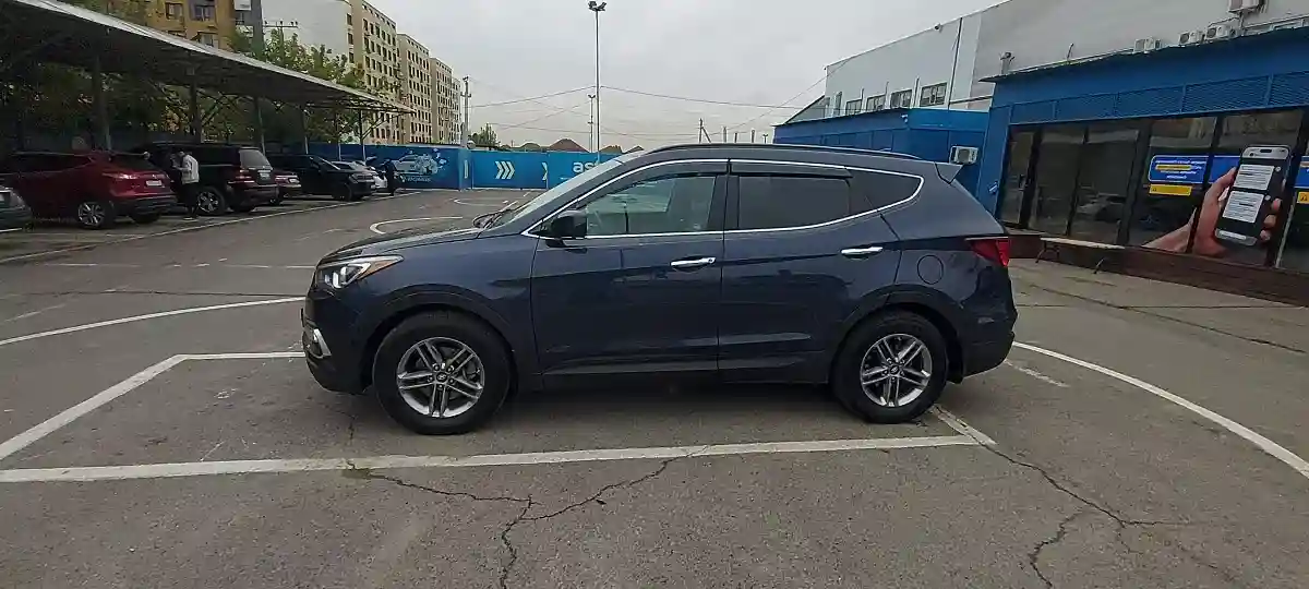 Hyundai Santa Fe 2016 года за 9 000 000 тг. в Алматы