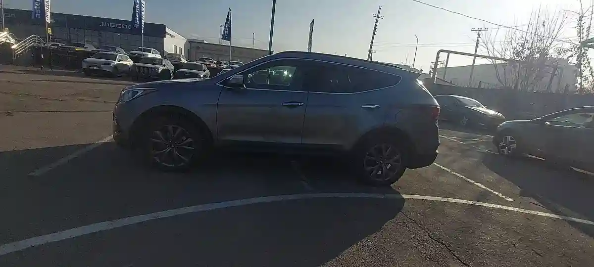 Hyundai Santa Fe 2016 года за 8 800 000 тг. в Алматы