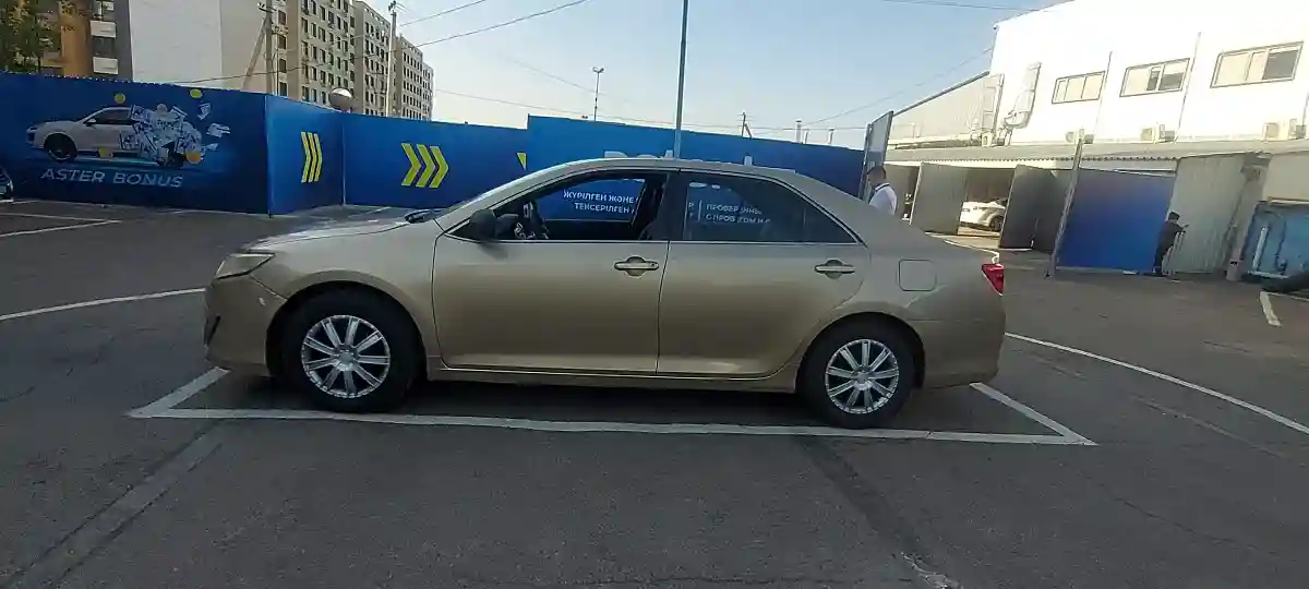 Toyota Camry 2014 года за 5 500 000 тг. в Алматы