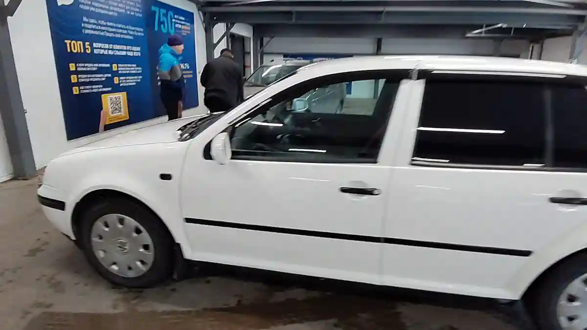 Volkswagen Golf 2008 года за 3 000 000 тг. в Астана