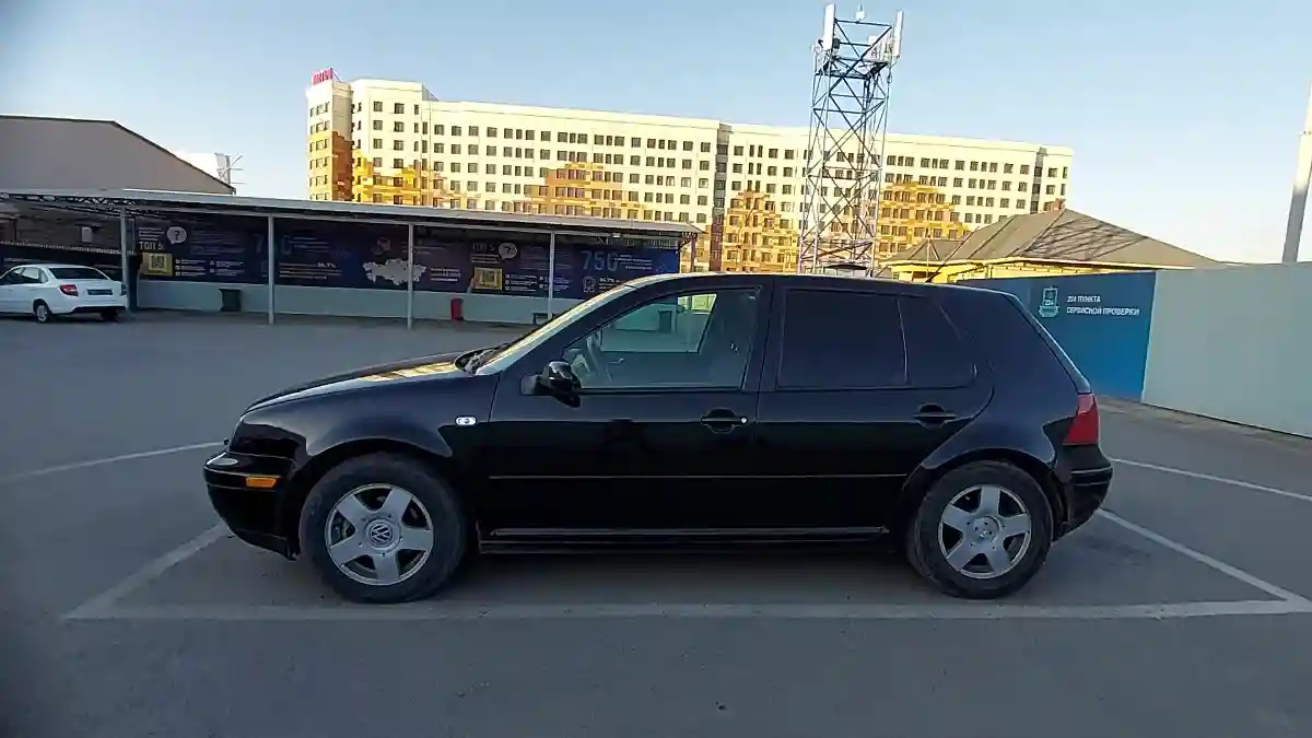 Volkswagen Golf 2002 года за 2 700 000 тг. в Шымкент