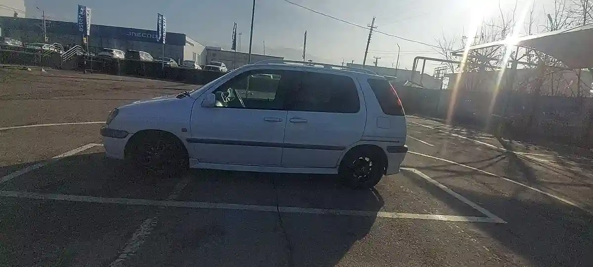 Toyota Raum 1999 года за 2 200 000 тг. в Алматы