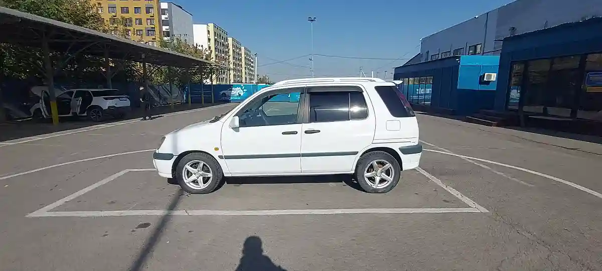 Toyota Raum 1997 года за 2 500 000 тг. в Алматы