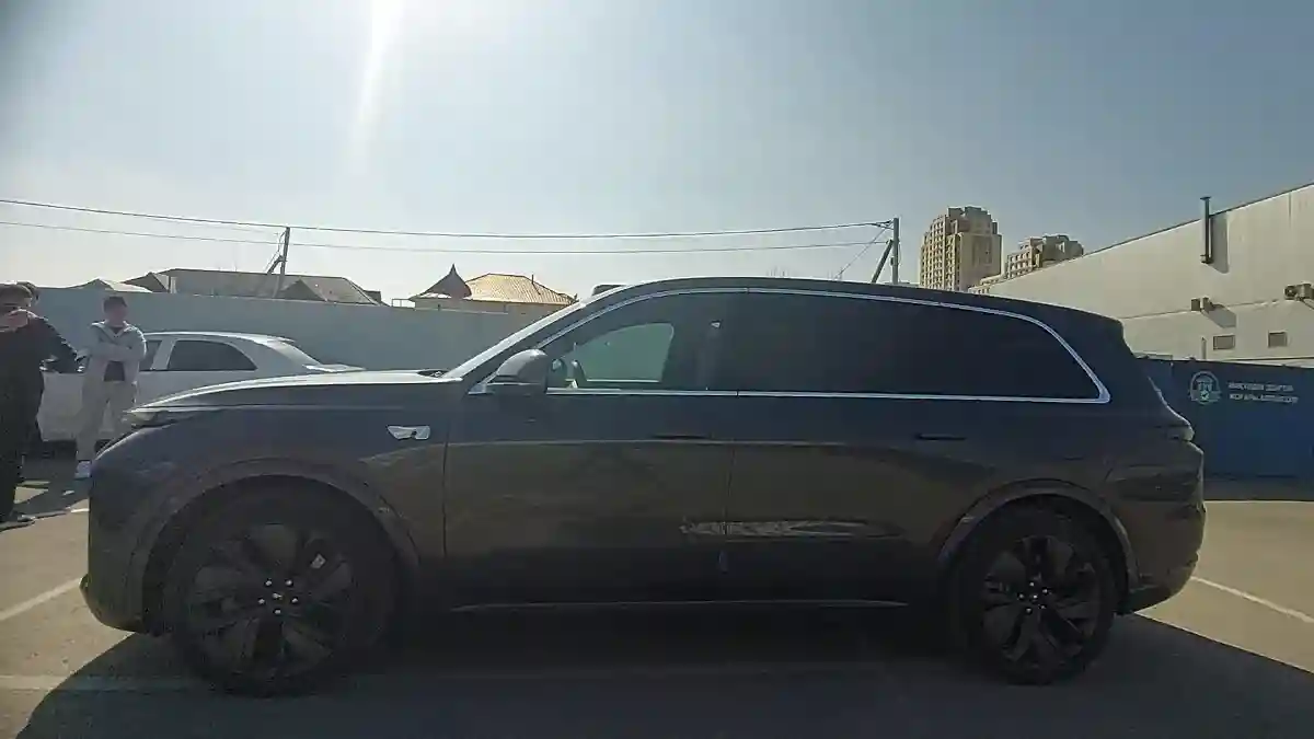 LiXiang L9 2024 года за 32 000 000 тг. в Шымкент