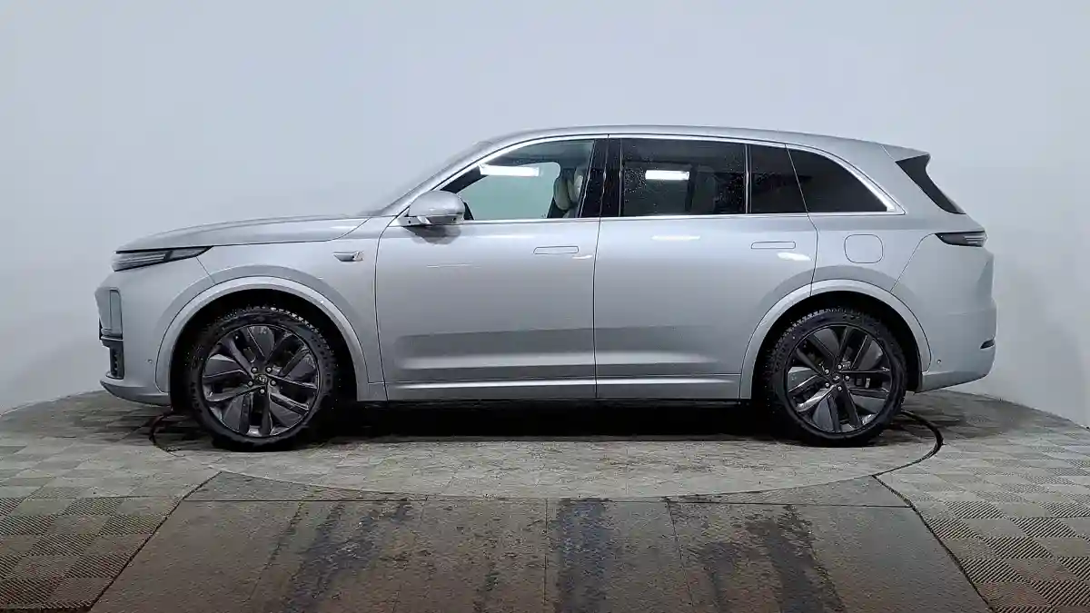 LiXiang L7 2025 года за 25 790 000 тг. в Астана