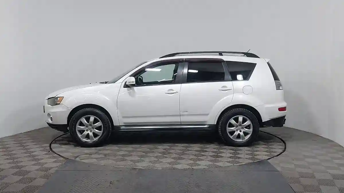 Mitsubishi Outlander 2011 года за 5 770 000 тг. в Астана