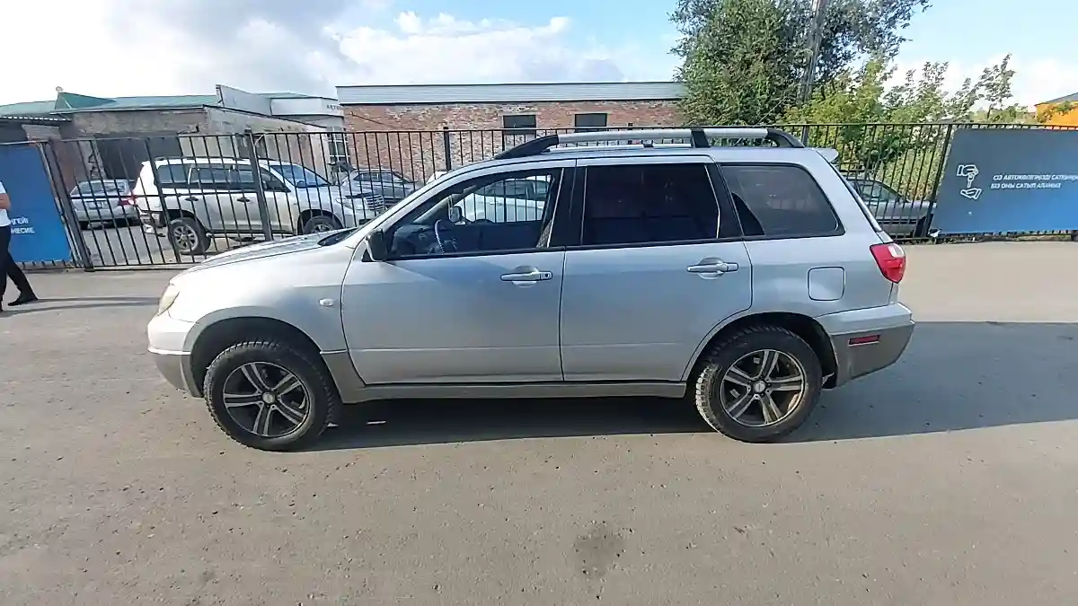 Mitsubishi Outlander 2005 года за 4 800 000 тг. в Актобе