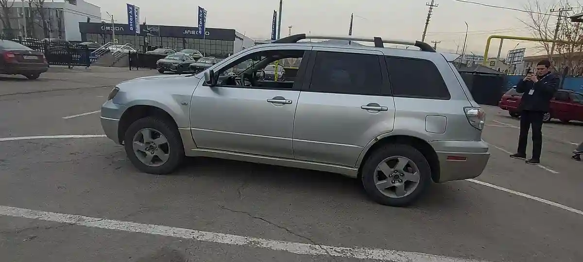 Mitsubishi Outlander 2004 года за 4 000 000 тг. в Алматы
