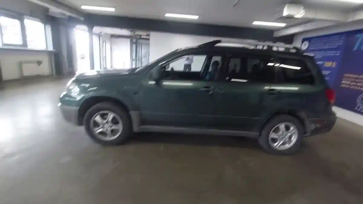 Mitsubishi Outlander 2004 года за 4 450 000 тг. в Астана