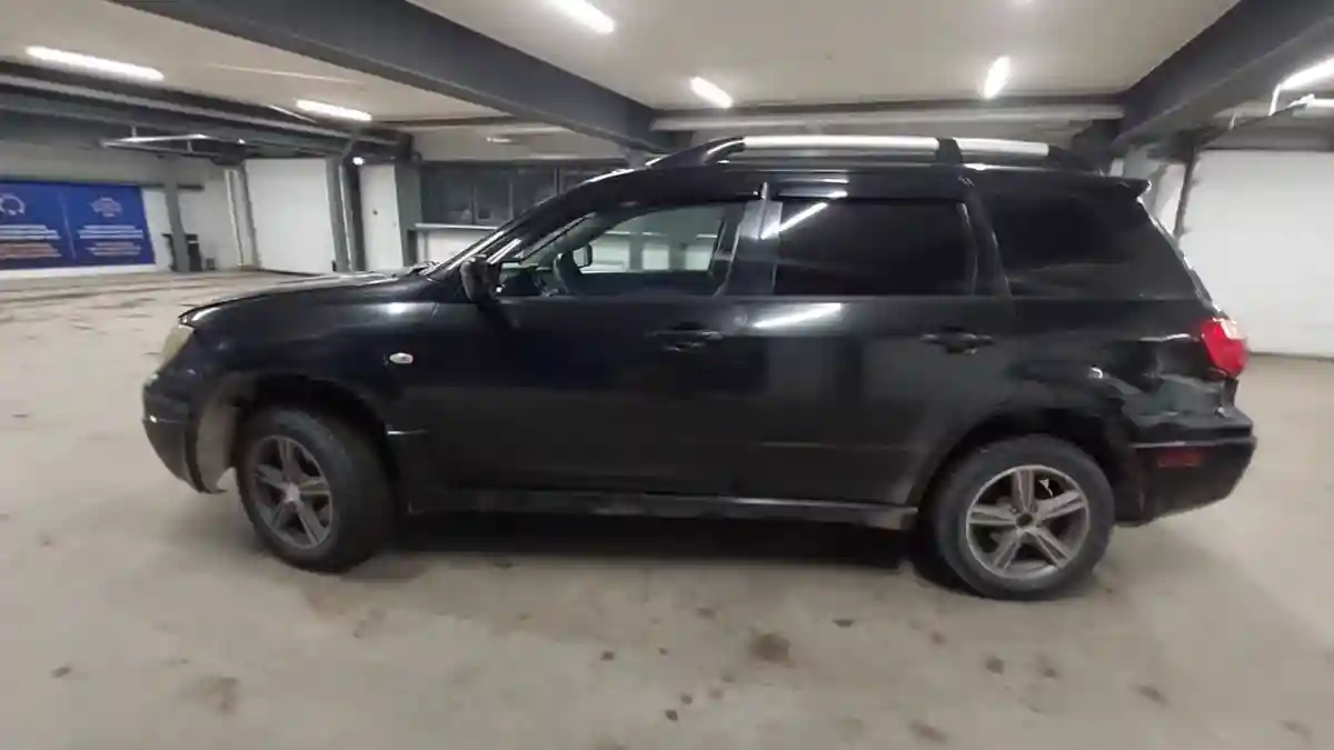 Mitsubishi Outlander 2005 года за 4 400 000 тг. в Астана