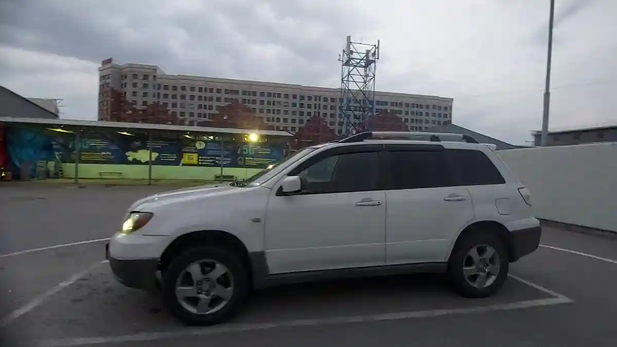 Mitsubishi Outlander 2003 года за 3 200 000 тг. в Шымкент
