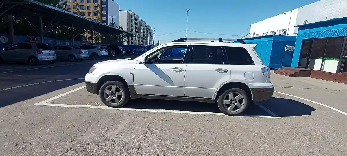 Mitsubishi Outlander 2003 года за 3 500 000 тг. в Алматы