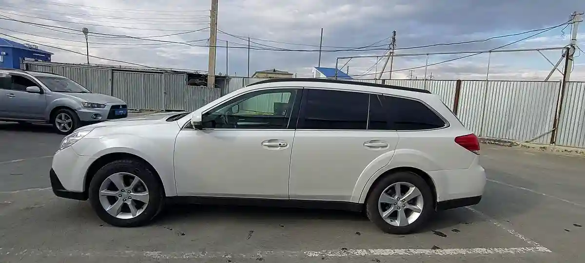 Subaru Outback 2013 года за 7 850 000 тг. в Атырау