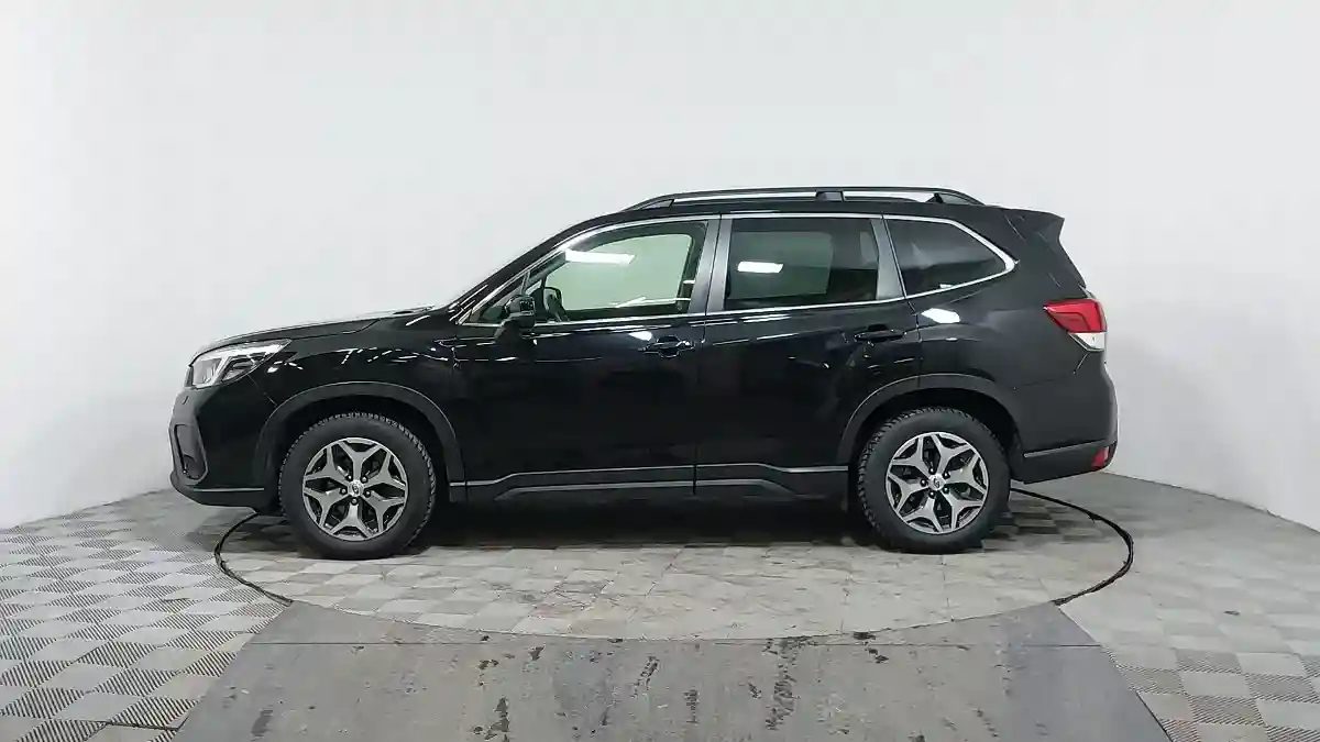 Subaru Forester 2018 года за 10 990 000 тг. в Астана