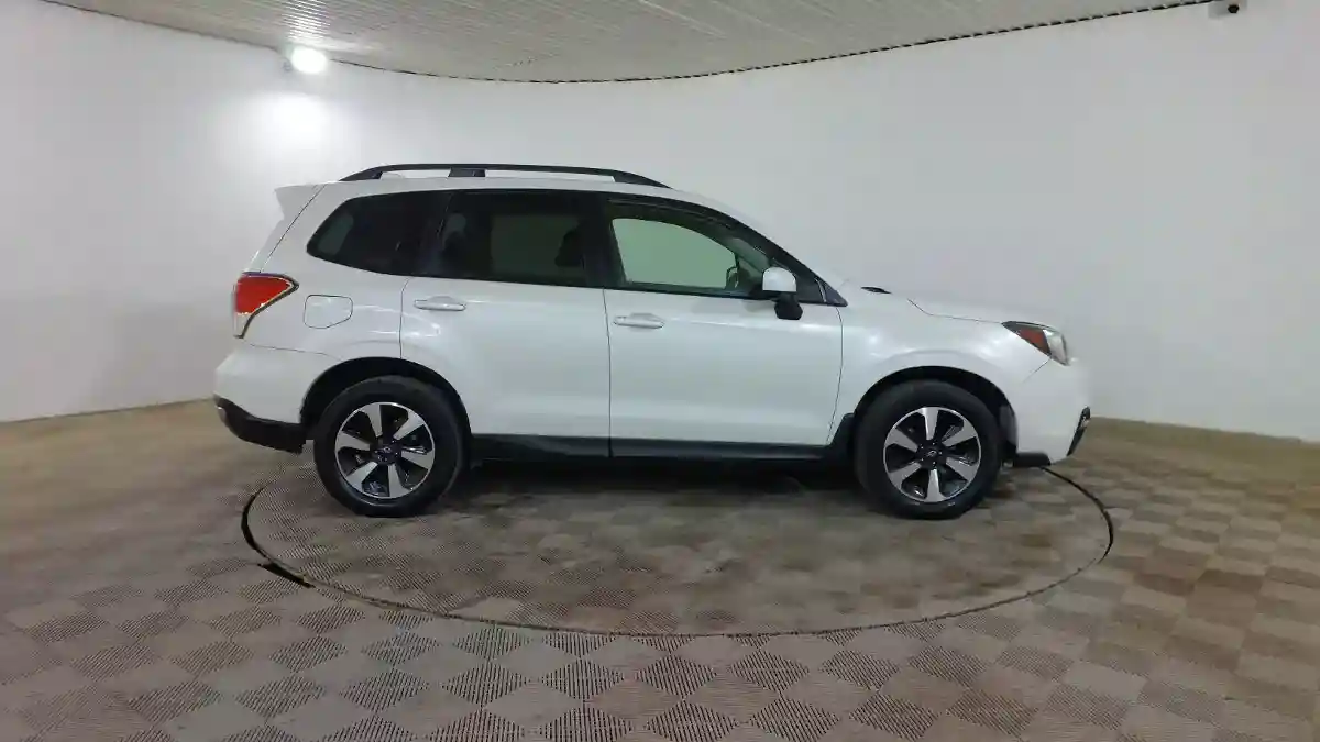 Subaru Forester 2016 года за 8 990 000 тг. в Шымкент