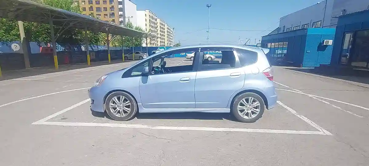 Honda Fit 2010 года за 5 000 000 тг. в Алматы