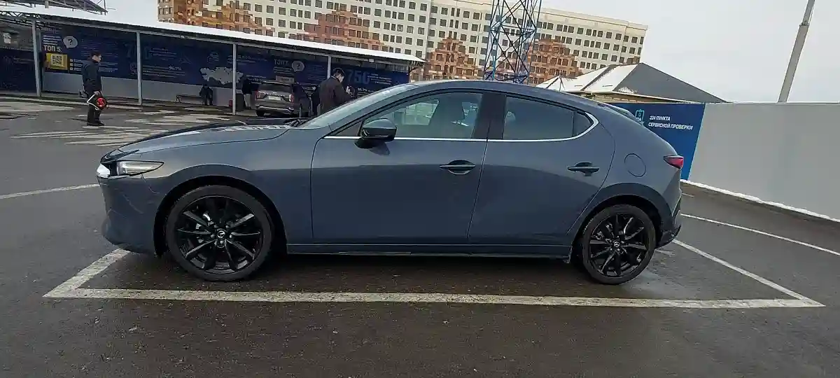 Mazda 3 2022 года за 12 000 000 тг. в Шымкент
