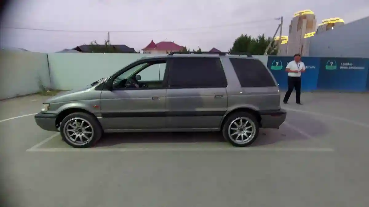 Mitsubishi Space Wagon 1992 года за 2 000 000 тг. в Шымкент