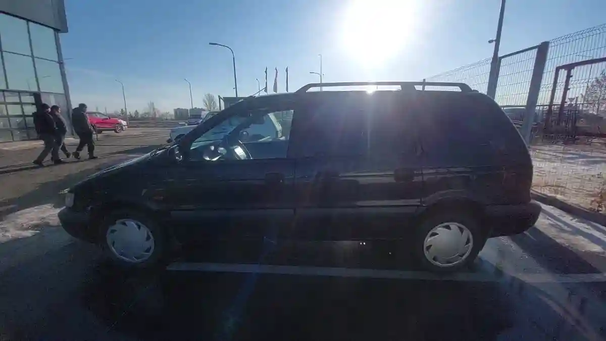 Mitsubishi Space Wagon 1998 года за 2 000 000 тг. в Астана