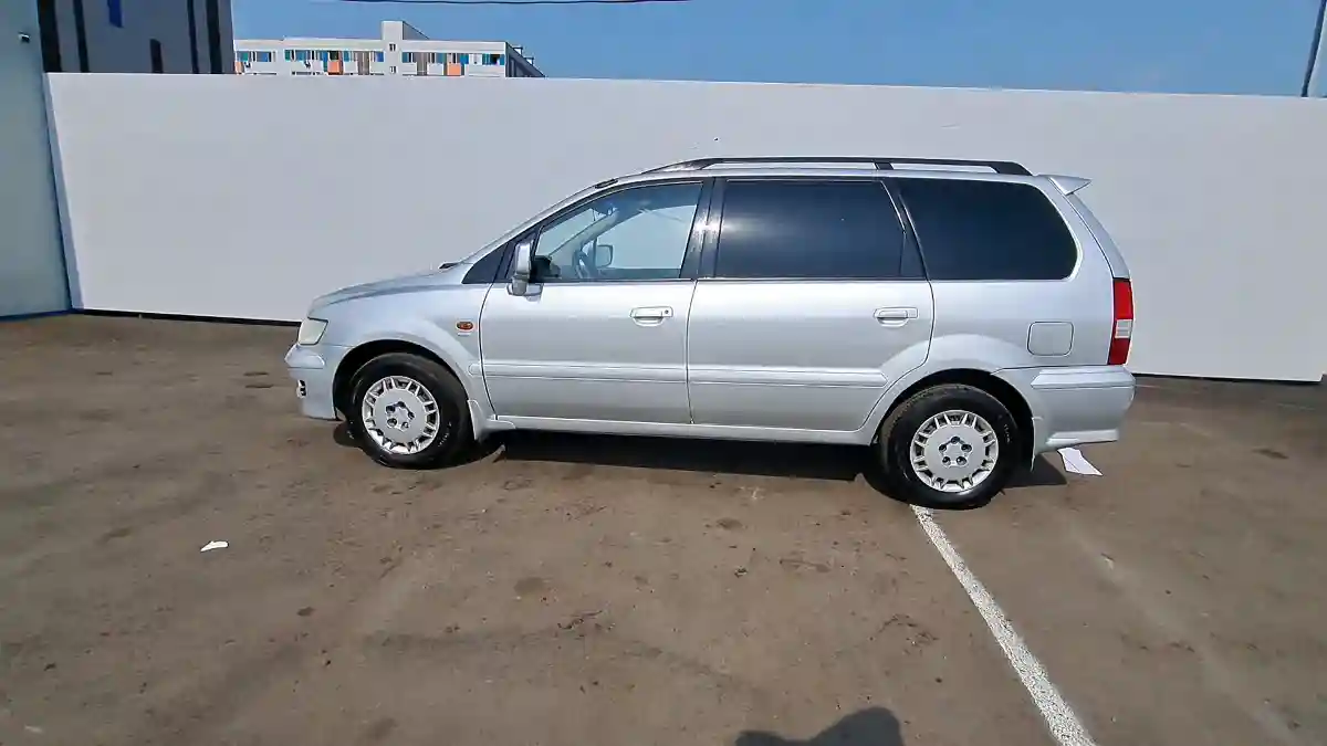Mitsubishi Space Wagon 2001 года за 2 660 000 тг. в Алматы