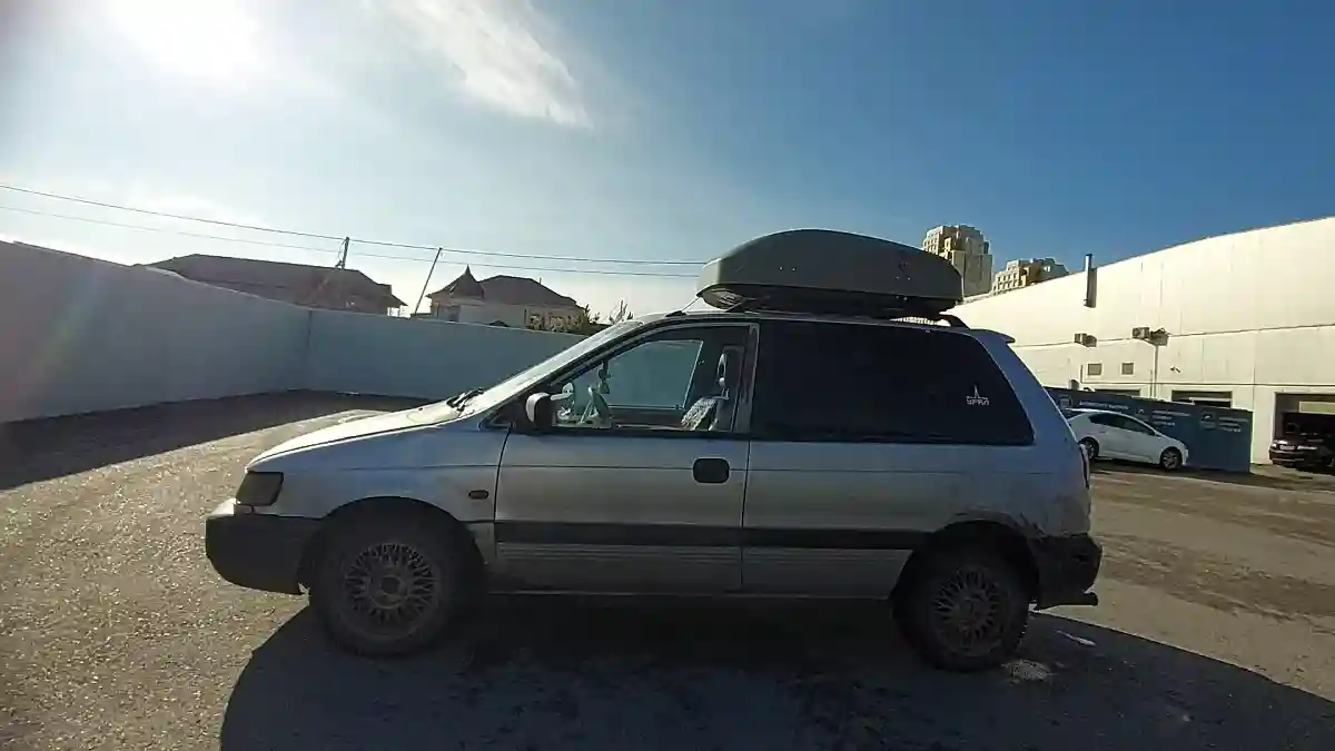 Mitsubishi Space Runner 1993 года за 1 000 000 тг. в Шымкент