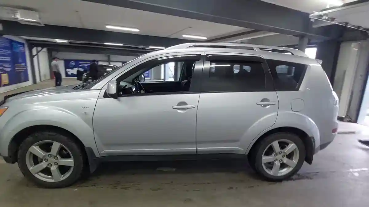 Mitsubishi Outlander 2007 года за 7 500 000 тг. в Астана