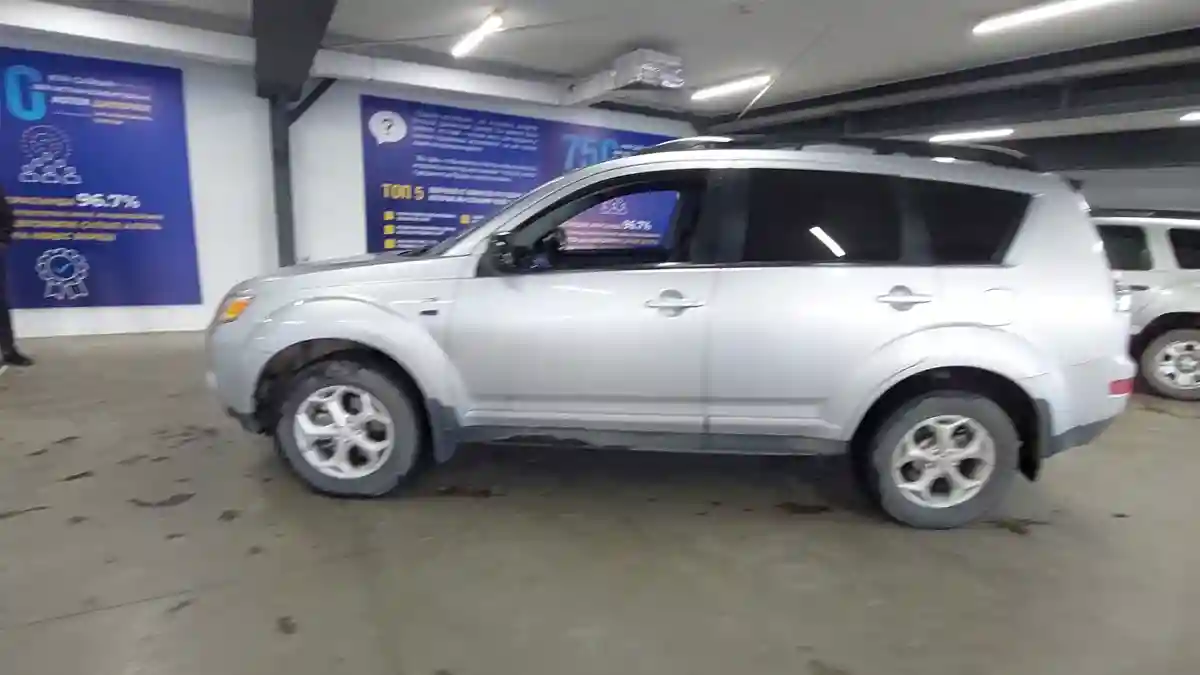 Mitsubishi Outlander 2008 года за 7 000 000 тг. в Астана