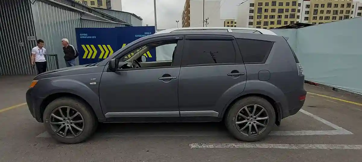 Mitsubishi Outlander 2008 года за 8 000 000 тг. в Алматы