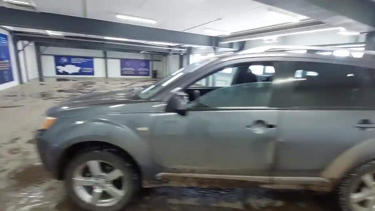 Mitsubishi Outlander 2008 года за 5 500 000 тг. в Астана