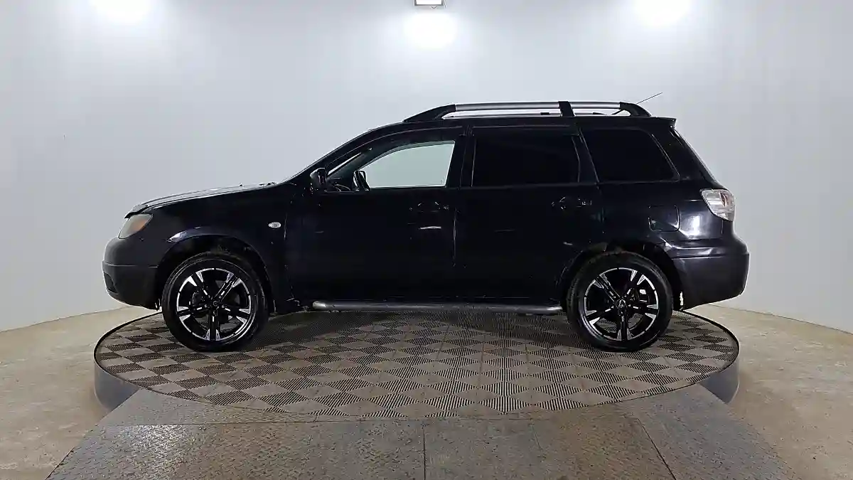 Mitsubishi Outlander 2003 года за 3 490 000 тг. в Актобе