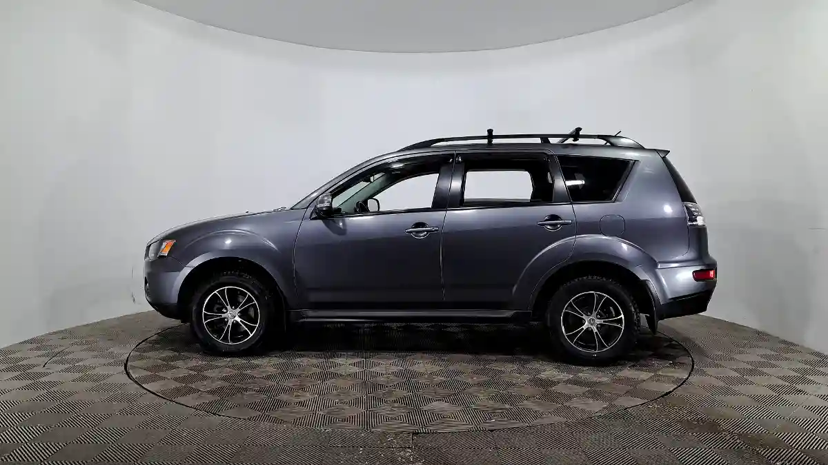 Mitsubishi Outlander 2011 года за 5 990 000 тг. в Астана