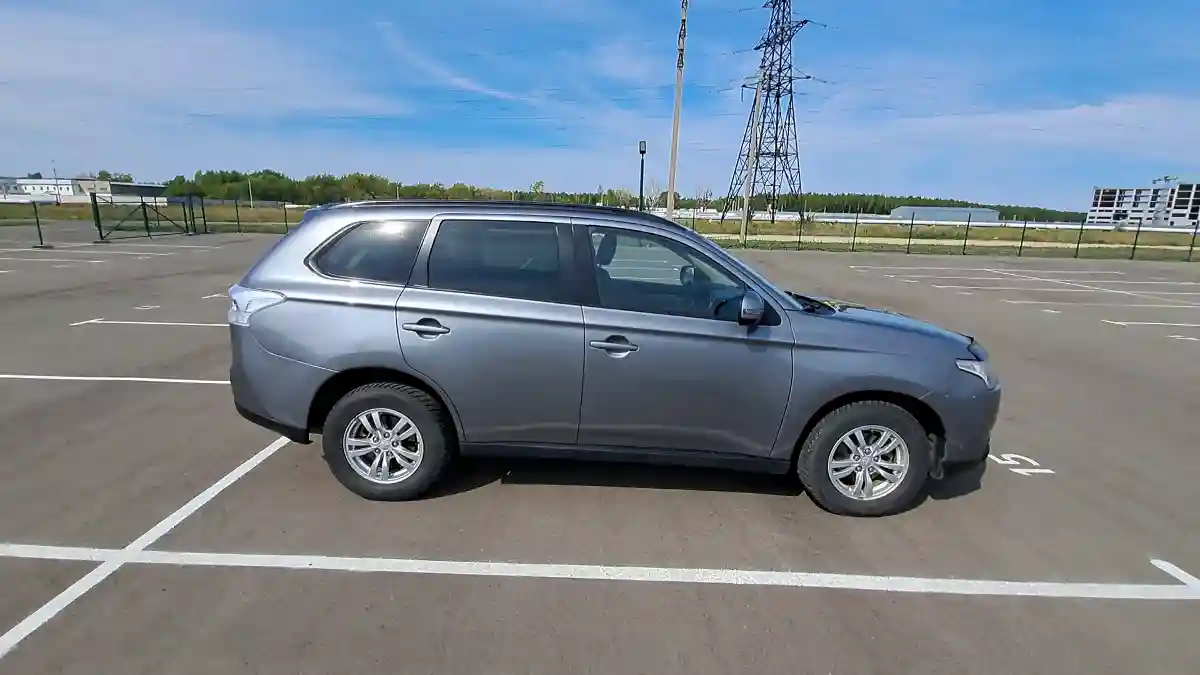 Mitsubishi Outlander 2012 года за 6 990 000 тг. в Петропавловск