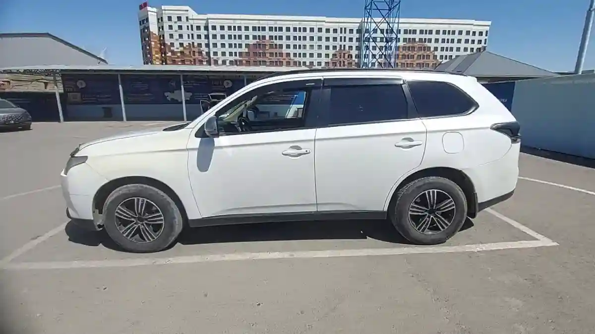 Mitsubishi Outlander 2012 года за 5 500 000 тг. в Шымкент