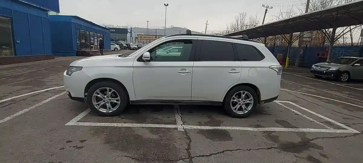 Mitsubishi Outlander 2012 года за 6 500 000 тг. в Алматы