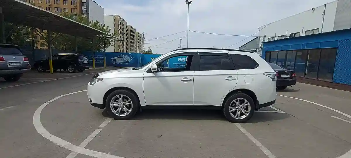 Mitsubishi Outlander 2012 года за 7 350 000 тг. в Алматы