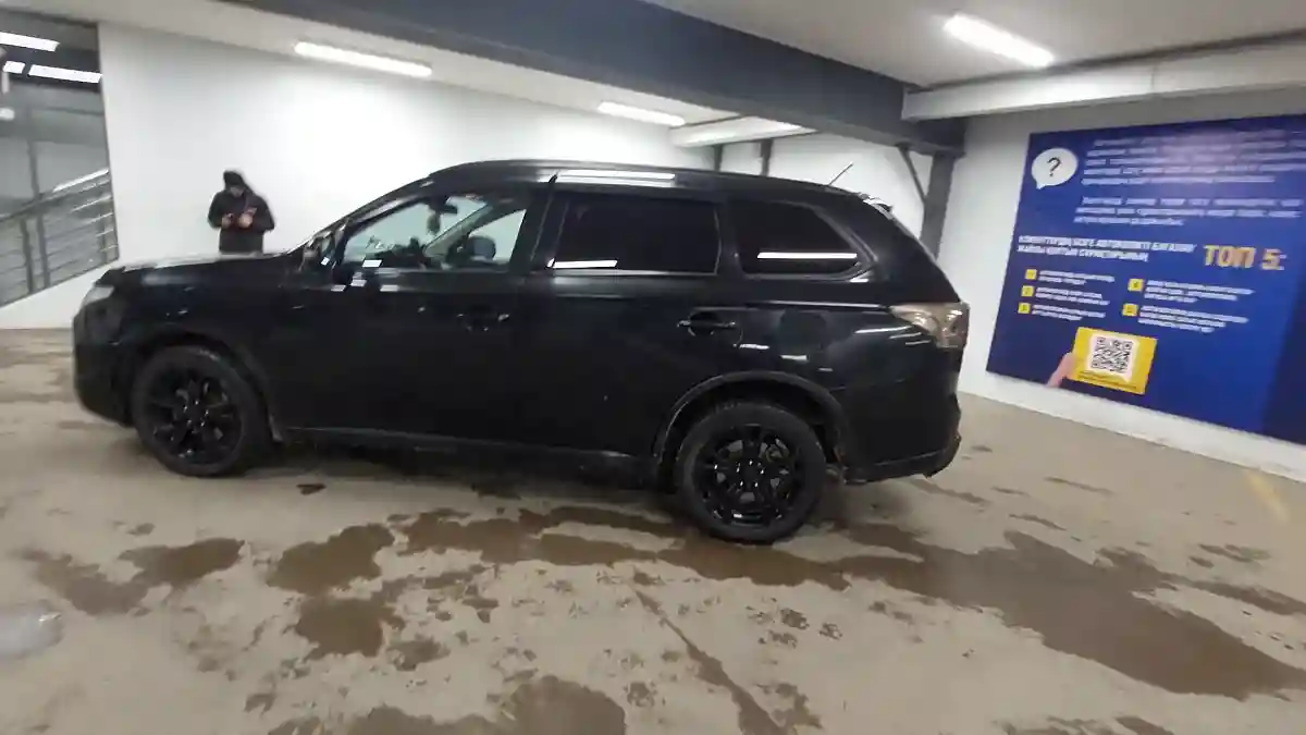 Mitsubishi Outlander 2013 года за 7 500 000 тг. в Астана