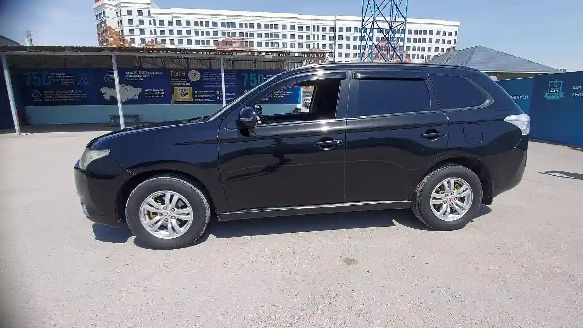 Mitsubishi Outlander 2013 года за 7 000 000 тг. в Шымкент