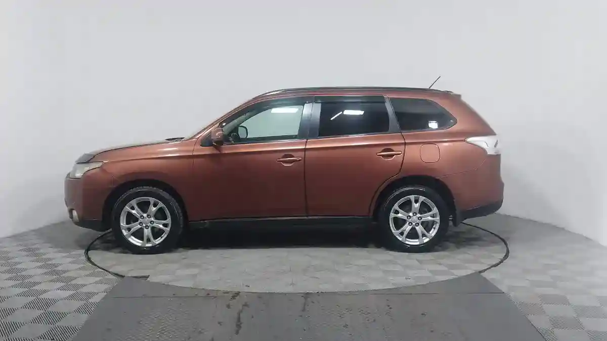 Mitsubishi Outlander 2013 года за 6 890 000 тг. в Астана