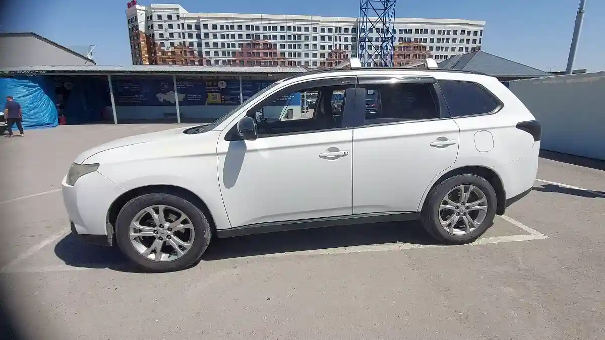 Mitsubishi Outlander 2013 года за 7 000 000 тг. в Шымкент