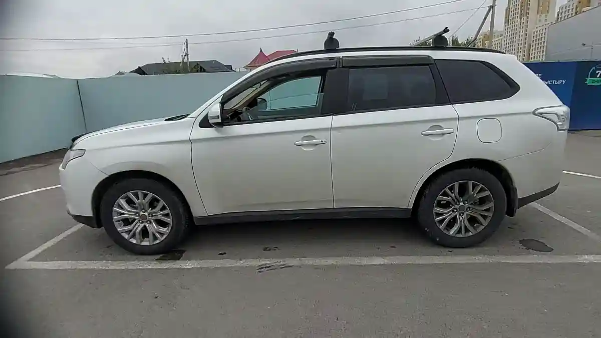 Mitsubishi Outlander 2013 года за 7 500 000 тг. в Шымкент