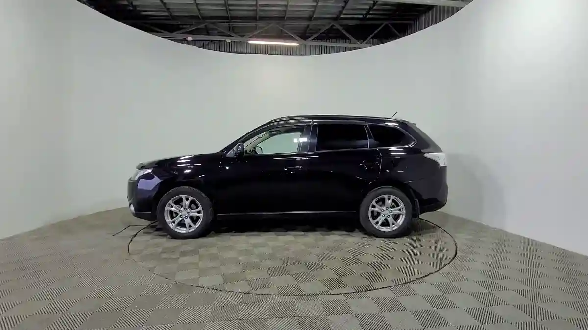 Mitsubishi Outlander 2013 года за 7 990 000 тг. в Алматы