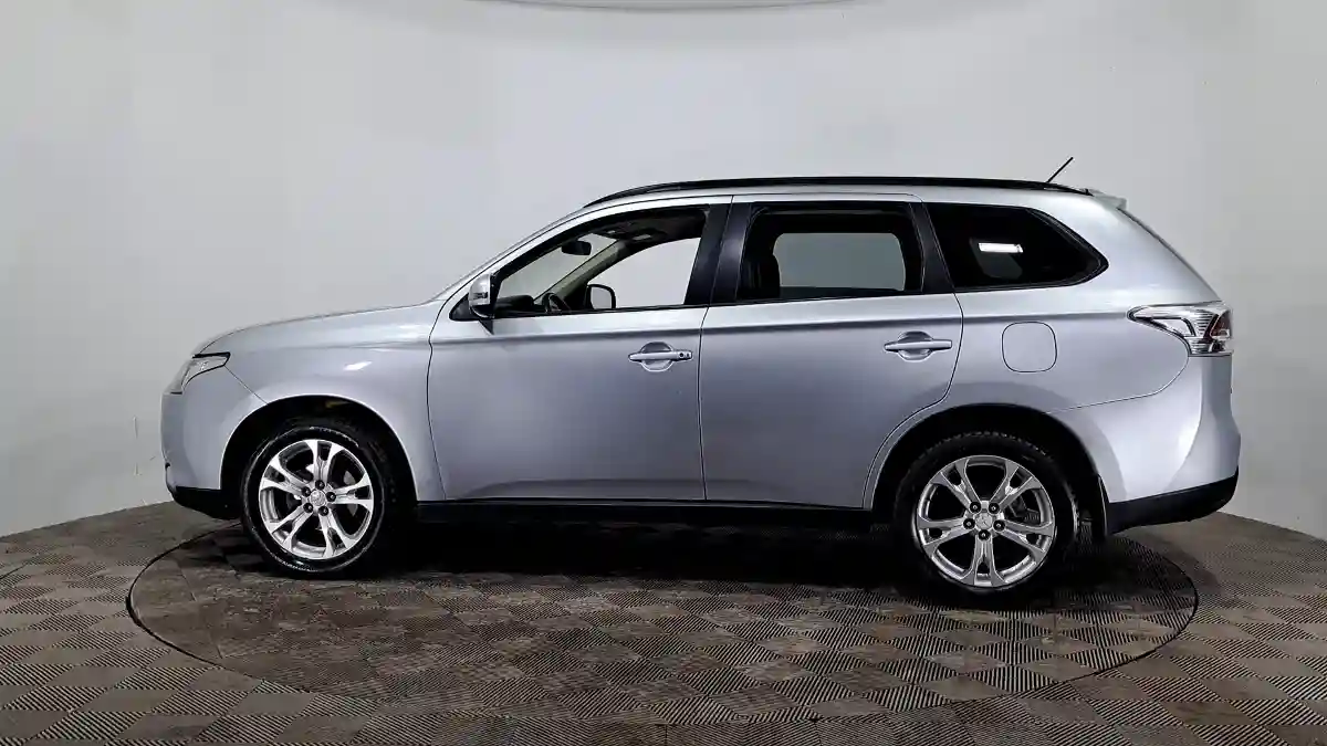 Mitsubishi Outlander 2013 года за 6 450 000 тг. в Астана