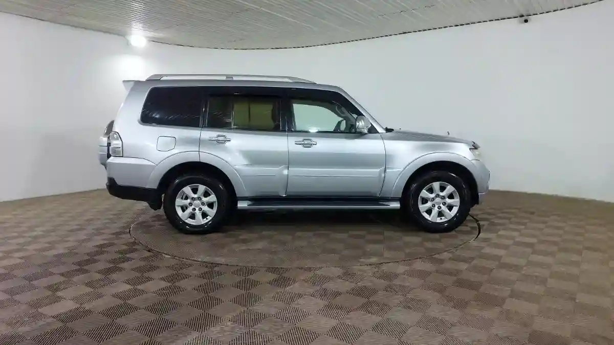 Mitsubishi Pajero 2009 года за 7 990 000 тг. в Шымкент