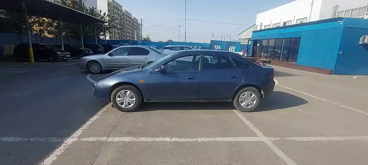 Mazda 323 1995 года за 1 000 000 тг. в Алматы
