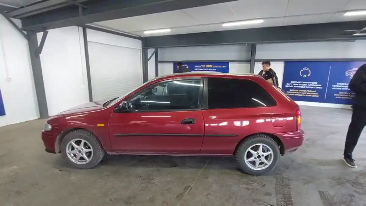 Mazda 323 1997 года за 1 000 000 тг. в Астана